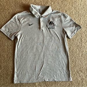 Men’s light grey heathered CSU basketball polo